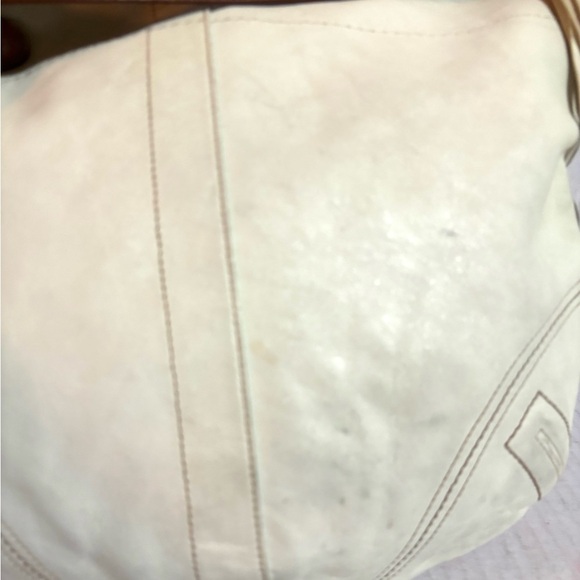 Coach vintage Elegant Cream/ brown Leather Shoulder Bag - Picture 6 of 10